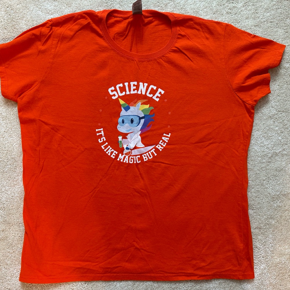 Scientist Nerd t-shirt. Science: it’s like magic but real. Ladies size 2XL